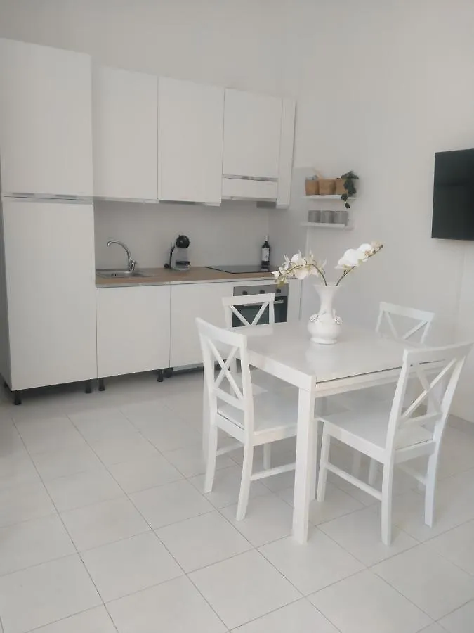 בית נופש וילסימיוס Villetta Soleil Con Piscina E Campo Da Tennis Condominiale